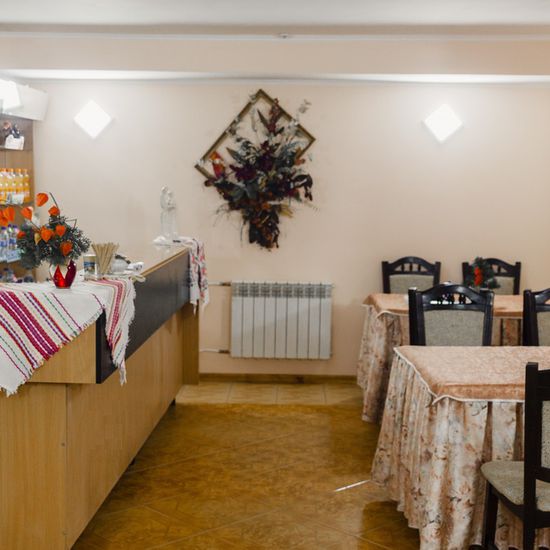 Фото ресторану / бару готелю Сity Турист Чернівці