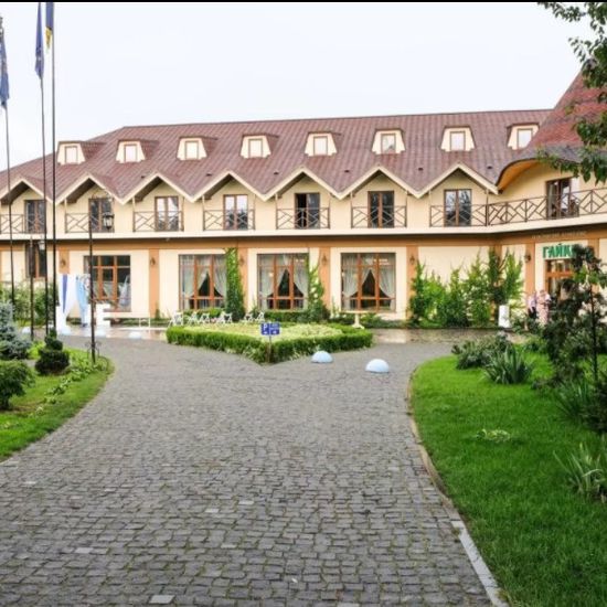 Фото готелю Resort Оздоровчий комплекс «Гайки»